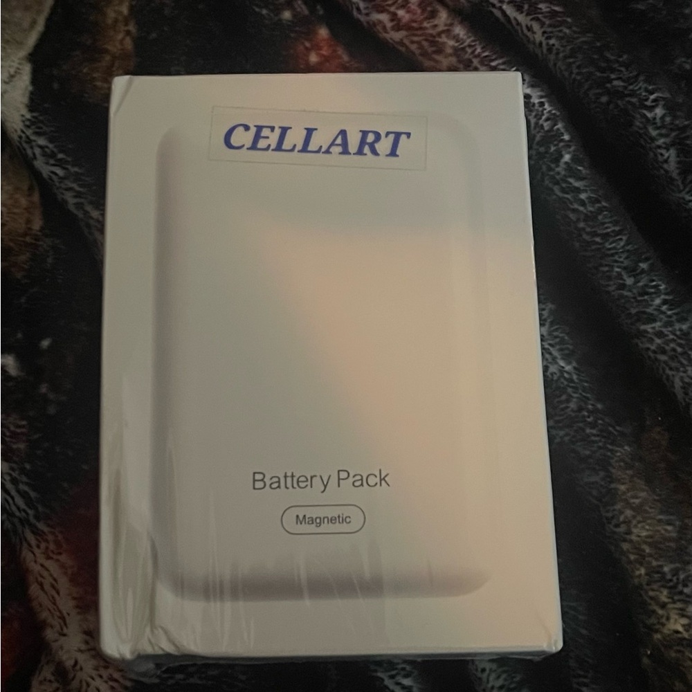 Cellart White Magnetic Battery Pack
